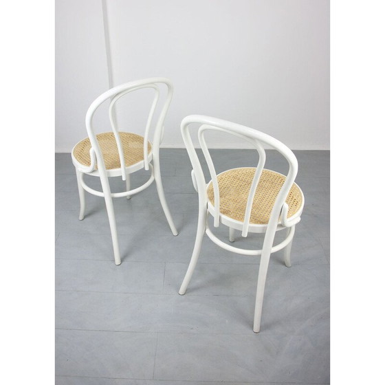 Image 1 of Ensemble de 4 chaises blanches vintage No. 18 modèle par Michael Thonet