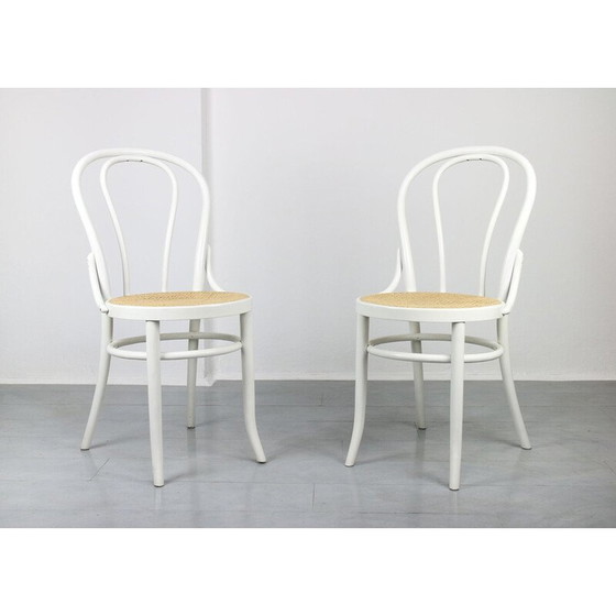 Image 1 of Ensemble de 4 chaises blanches vintage No. 18 modèle par Michael Thonet
