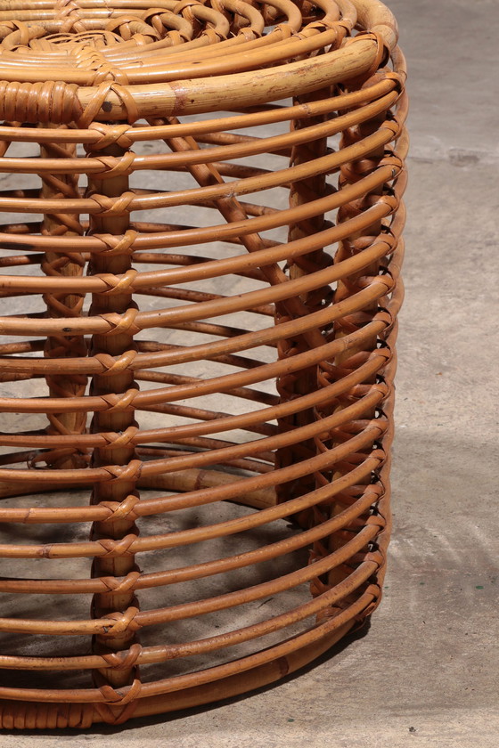 Image 1 of Tabouret rond en rotin et canne du milieu du siècle dernier, Tito Agnoli, Italie, années 1970