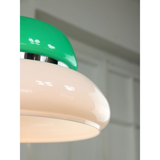 Image 1 of Plafonnier vintage Space Age en verre acrylique blanc et vert, Italie 1970