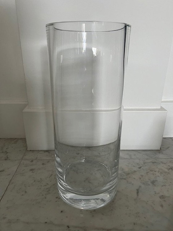 Image 1 of Vase cylindrique en verre épais transparent