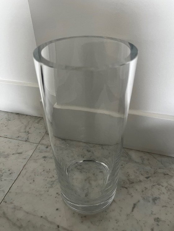 Image 1 of Vase cylindrique en verre épais transparent