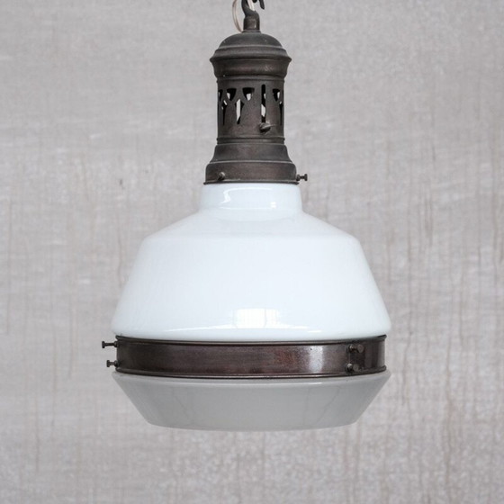 Lampe suspendue vintage bicolore, France 1930 – Suspensions, Glass, Metal (photo 2 of 7)