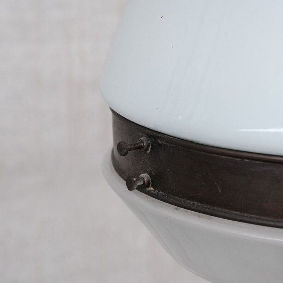 Lampe suspendue vintage bicolore, France 1930 – Suspensions, Glass, Metal (photo 5 of 7)