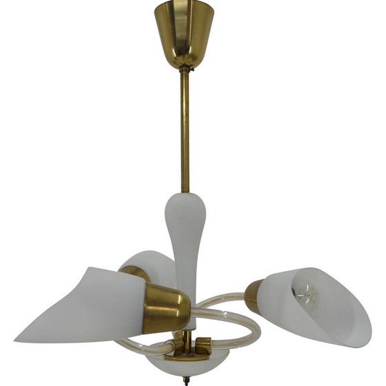 Image 1 of Lustre vintage en verre et laiton avec 3 flammes, Tchécoslovaquie 1950