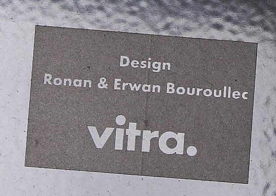 Image 1 of Table d'appoint en métal Vitra Noir