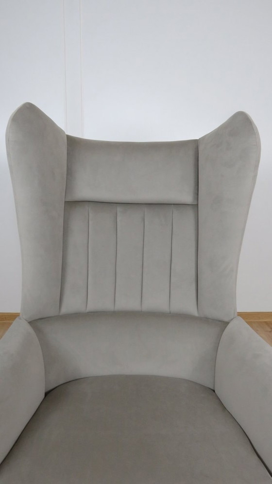 Image 1 of Fauteuil Zavody avec oreilles