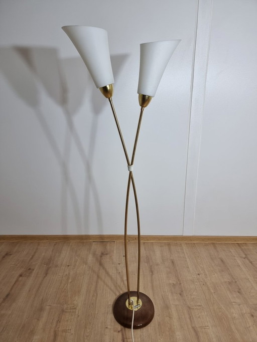 Lampadaire par Kamenicky Senov