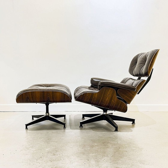 Image 1 of Fauteuil vintage avec ottoman en palissandre de Rio par Charles et Ray Eames, 1970