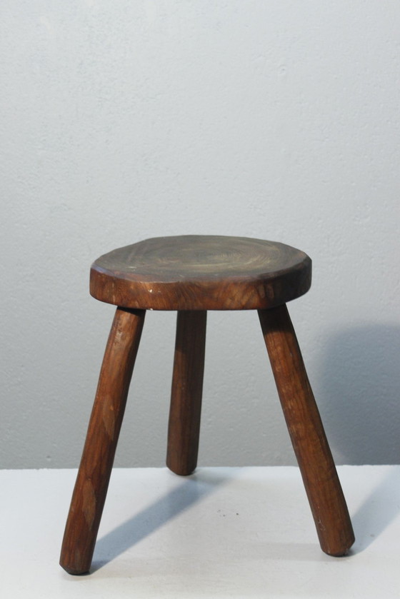 Image 1 of Tabouret Tripode De Ferme Bois Sculpté