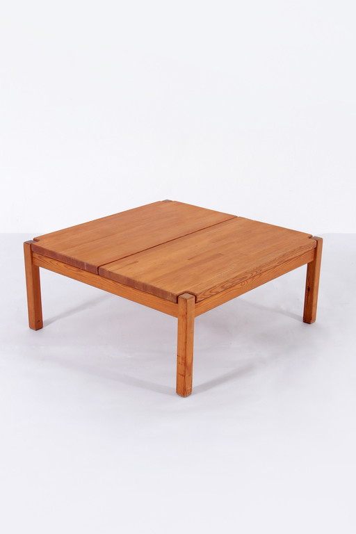 Table basse design "Hongisto" par Ilmari Tapiovaara pour Laukaan Puu, Finlande, 1960