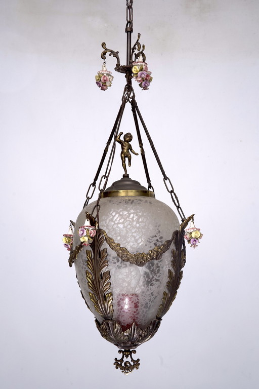 Lanterne italienne en laiton, verre gravé et fleurs de Capodimonte des années 50