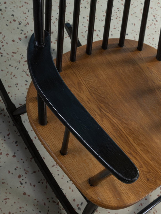 Image 1 of Fauteuil à bascule en bois des années 50
