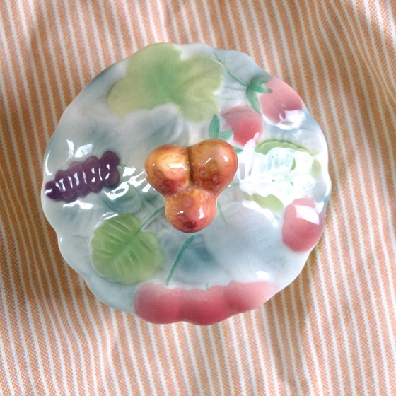 Image 1 of Boîte Ancienne En Barbotine De St Clément