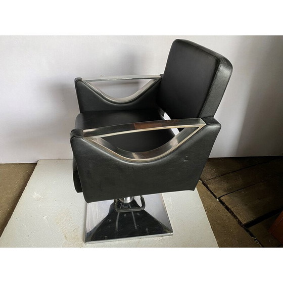 Image 1 of Fauteuils de coiffure vintage en métal et similicuir en skaï noir
