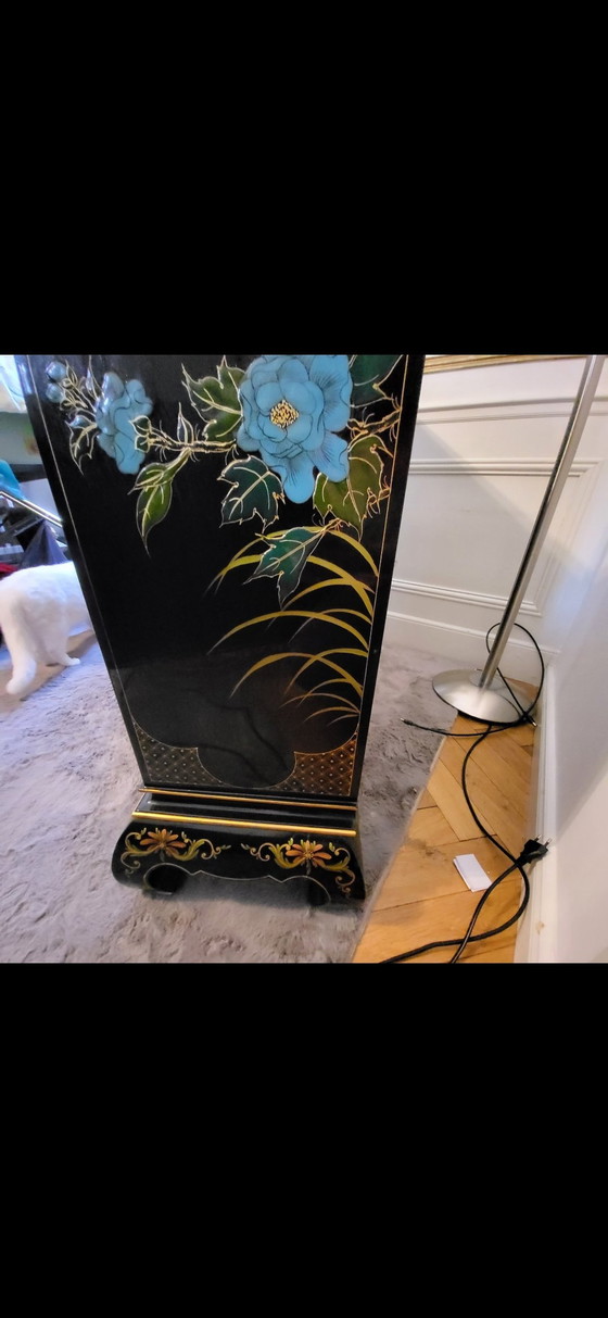 Image 1 of Commode Laque Vintage Fleurs peintes china 20 th centuary
