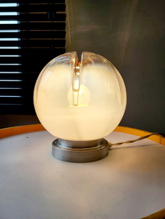 Image 1 of Lampe de table vintage de Murano avec abat-jour en verre Mazzega et base chromée, années 1960