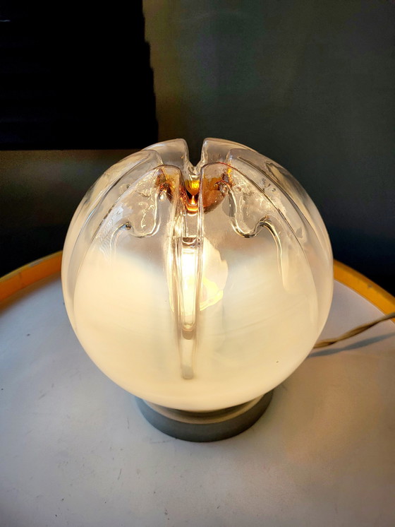 Image 1 of Lampe de table vintage de Murano avec abat-jour en verre Mazzega et base chromée, années 1960