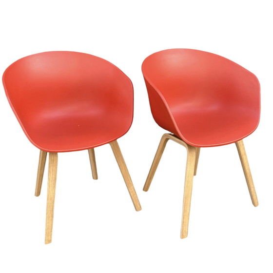 Image 1 of Deux pièces Hay About A Chair Rouge