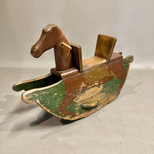 Cheval À Bascule En Bois 1950.