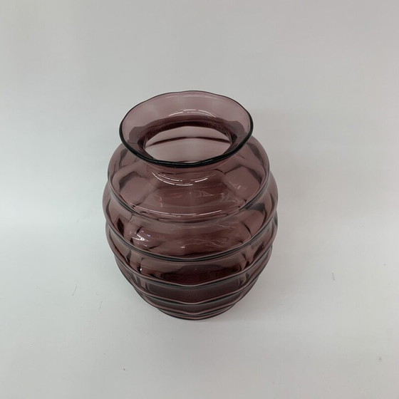 Image 1 of Vase Art déco vintage Doyen en verre violet, années 1930