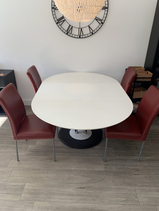 Leolux Table à manger extensible Trias avec 4 chaises