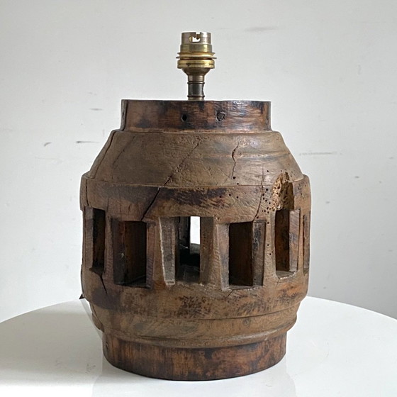 Image 1 of Pied De Lampe Roue Ou Moyeux En Bois Xixème Siècle