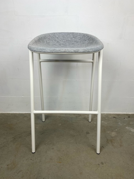 De Vorm Lj3 Pet Felt Bar Stools Design Laurens Van Wieringen