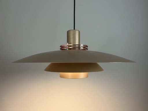 "Lampe pendante de luxe au design danois dans le style de Louise Poulsen"