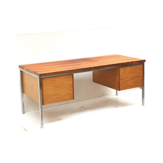 Image 1 of Grand bureau de direction en bois de rose fabriqué dans les années 1960