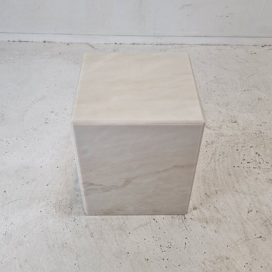 Image 1 of Table d'appoint en marbre, Italie 1980