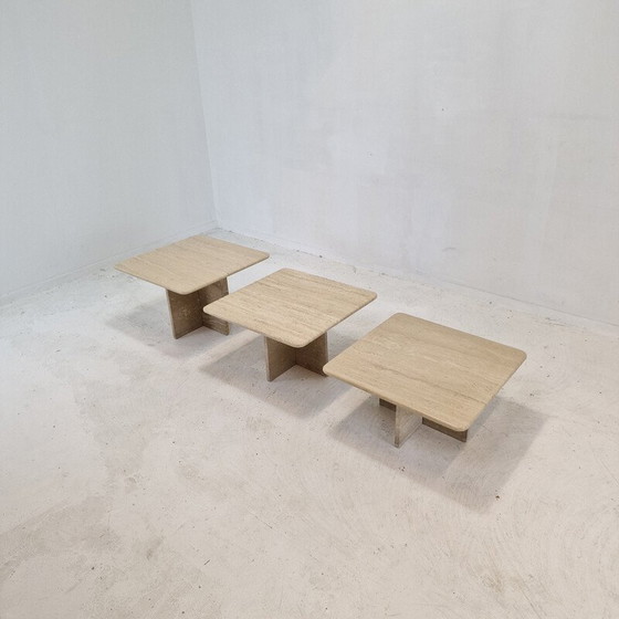Image 1 of Ensemble de 3 tables basses vintage en travertin, Italie 1990