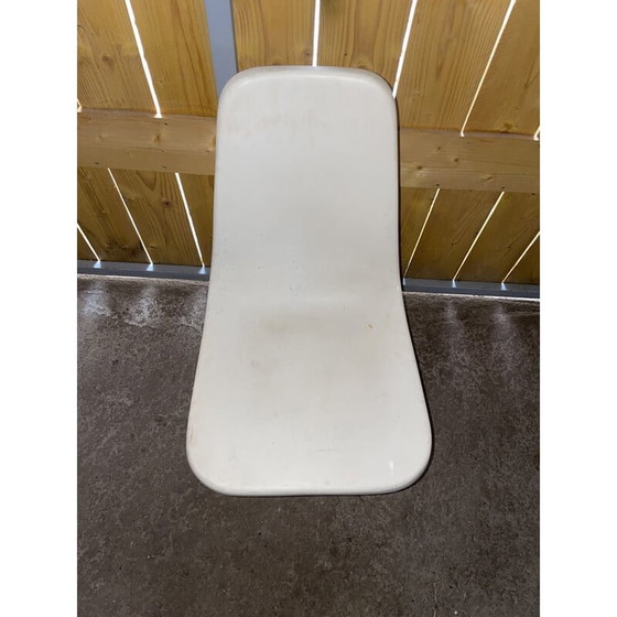 Image 1 of Chaise vintage "Gautier" en résine, en forme de trèfle