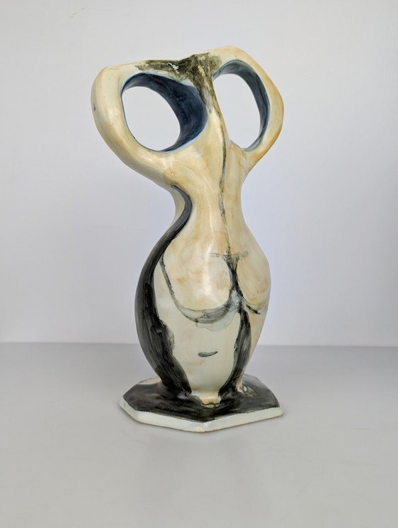 Image 1 of Vase sculpture en forme de femme