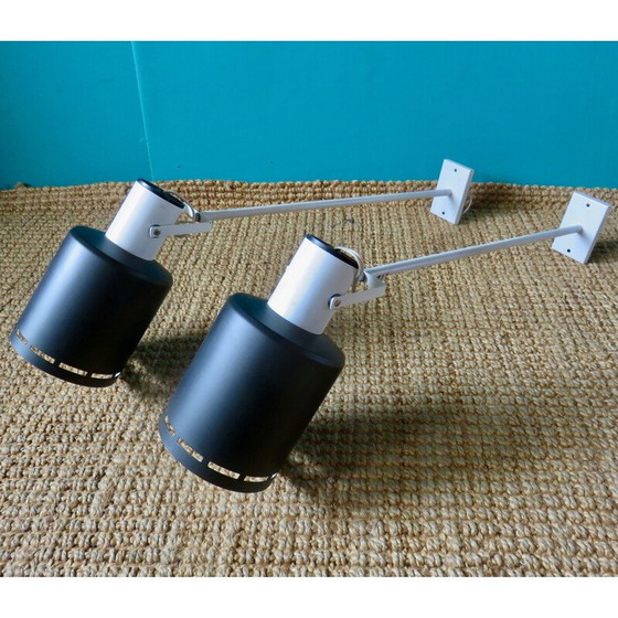 Image 1 of Paire d'appliques vintage en métal laqué blanc avec de longs bras tubulaires pour Lita, France