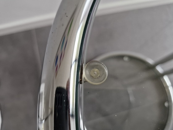 Image 1 of Table d'appoint ronde - Chrome avec verre 1980S - Style Bauhaus