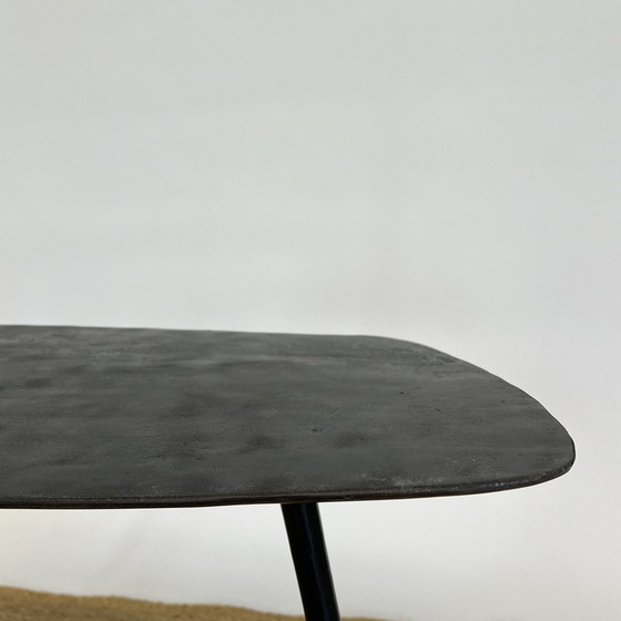 Image 1 of Table basse en forme de tour Kare Design