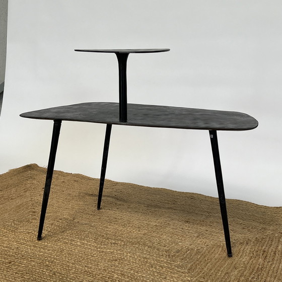 Image 1 of Table basse en forme de tour Kare Design