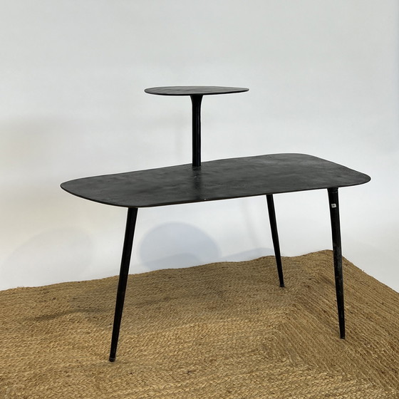 Image 1 of Table basse en forme de tour Kare Design