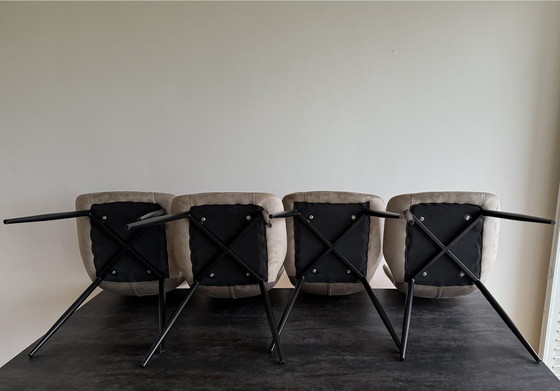 Image 1 of 4 chaises Butterfly - Inutilisées Etat neuf