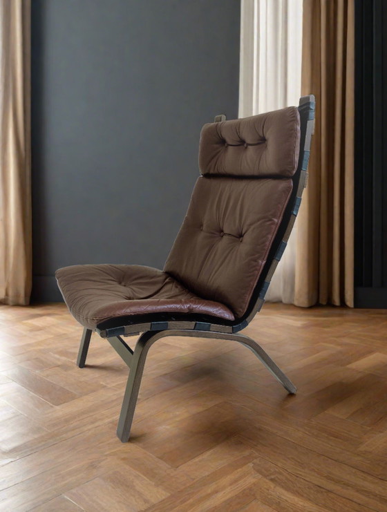 Image 1 of Fauteuil en cuir brun Design danois Farstrup 1972