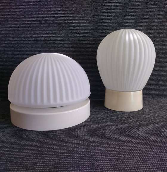 Image 1 of Plafonniers - Verre de lait strié - Vintage