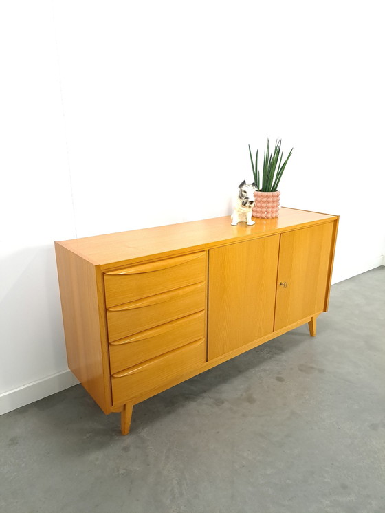 Image 1 of Buffet en placage avec tiroirs et poignées en bois