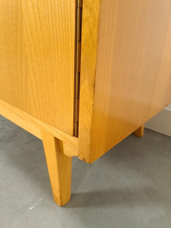 Image 1 of Buffet en placage avec tiroirs et poignées en bois