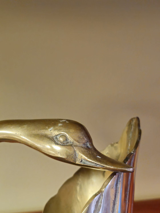 Image 1 of Vase en laiton vintage Oiseau Cygne