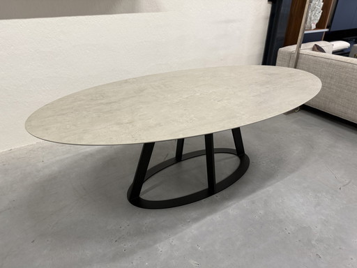 Harvink Fier Table de salle à manger ovale Béton Soie Céramique 225x115