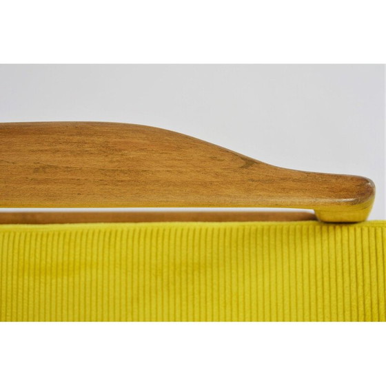 Image 1 of Fauteuil scandinave vintage BZ en velours jaune