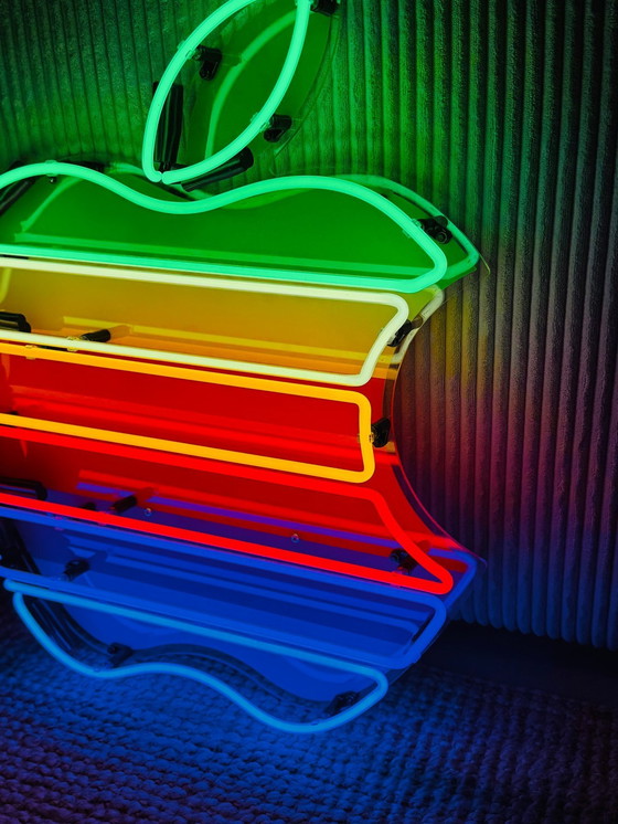 Image 1 of Apple - Tableau lumineux au néon - Verre soufflé - Design