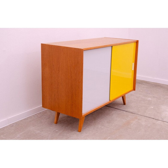 Image 1 of Buffet vintage U-452 en hêtre et contreplaqué par Jiri Jiroutek pour Interiér PrahaInteriér Praha, Tchécoslovaquie 1960