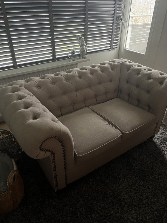 Image 1 of Canapé Chesterfield Tissu original